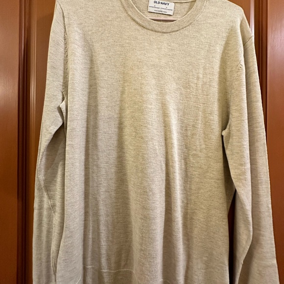 MENS WEAR: Size small and medium. Used good or Brand new - Picture 2 of 10